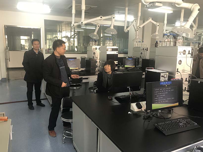 高效液相色譜教學互動系統