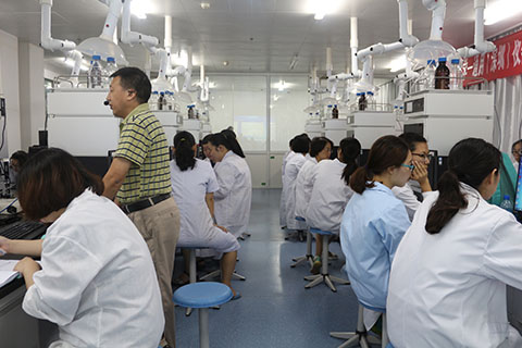 高校生物學、藥劑學液相色譜技術實驗如何進行教學